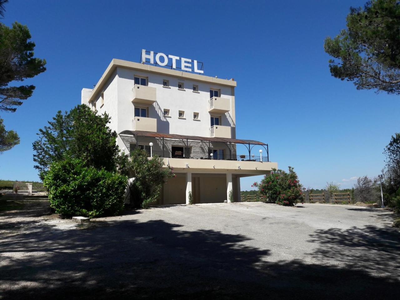 Hotel Le Valaurie Saint-Nazaire  Exterior photo